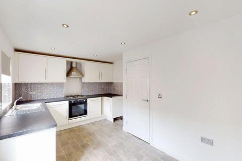 3 bedroom townhouse to rent, Abbeylea Drive, Westhoughton, BL5