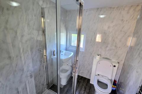 1 bedroom park home for sale, Pooles Lane, Hullbridge, Hullbridge, Essex.