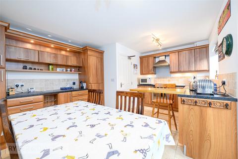 3 bedroom end of terrace house for sale, Chancel Court, Longwood, Huddersfield, West Yorkshire, HD3