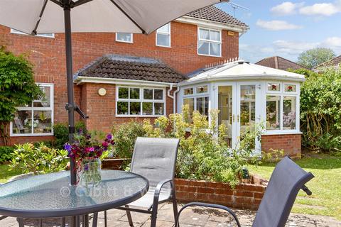 4 bedroom detached house for sale, Jasmine Close, Littlehampton BN17