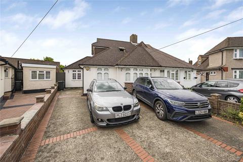 4 bedroom bungalow for sale, Hardwicke Avenue, Hounslow