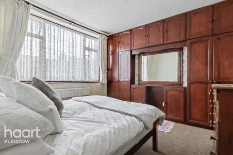 2 bedroom terraced house for sale, Kingsland Road Plaistow, London