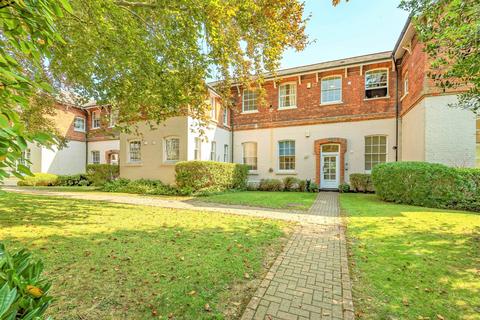 1 bedroom flat for sale, Bloomsbury Court, St. Lukes Square, Guildford, GU1