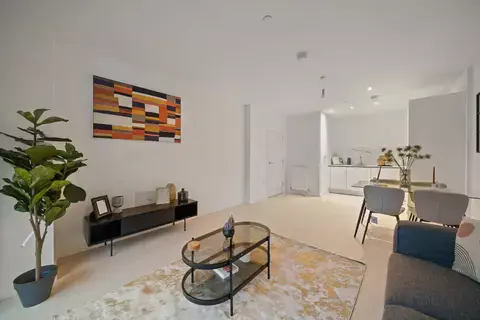 1 bedroom flat to rent, Arusha Court, Farine Avenue UB3