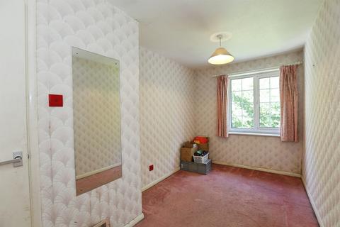 2 bedroom terraced house for sale, The Glades, East Grinstead