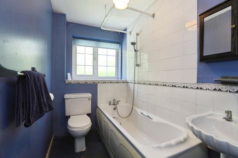2 bedroom terraced house for sale, The Glades, East Grinstead