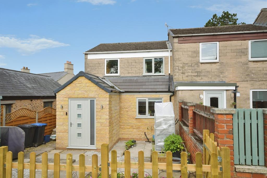 2 bedroom end of terrace house for sale