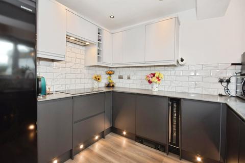 2 bedroom end of terrace house for sale, Hurst Rise, MATLOCK