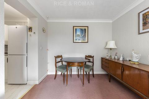 undefined, Galsworthy Road, Kingston Upon Thames KT2