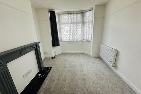 3 bedroom terraced house for sale, Sullivan Road, Courthouse Green, Coventry *IDEAL STARTER HOME IN THE COURTHOUSE GREEN AREA OF COVENTRY*