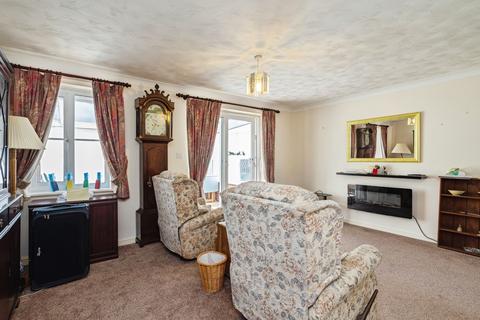 2 bedroom bungalow for sale, Glaven Close, North Walsham, Norfolk, NR28