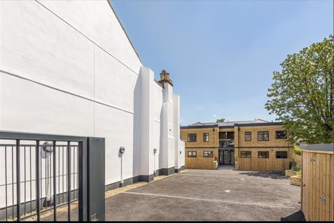 8 bedroom property with land for sale, Lower Kings Court Kingswood Road, Penge, London, SE20