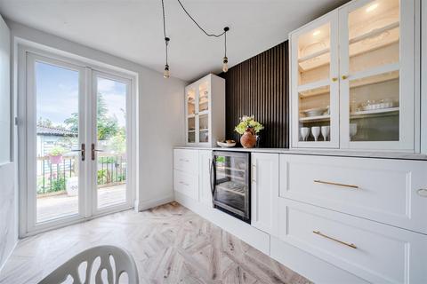 4 bedroom terraced house for sale, 5 First Avenue, Shrewsbury, SY1 4JA
