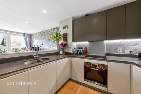 2 bedroom flat for sale, Weld Place, London
