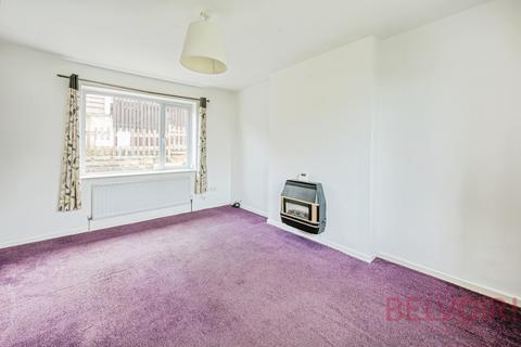 2 bedroom terraced house for sale, Hepworth Avenue, Churwell, LS27