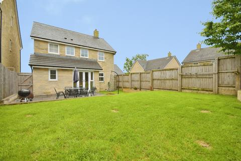 3 bedroom detached house for sale, Quartz Drive, Buxton, Derbyshire, SK17