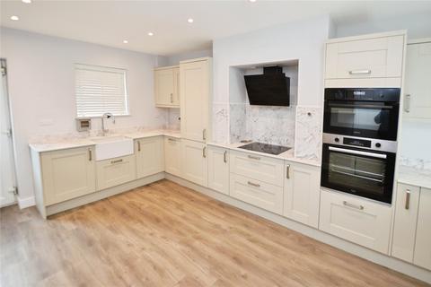 3 bedroom end of terrace house for sale, Middleton Park Avenue, Leeds, West Yorkshire, LS10