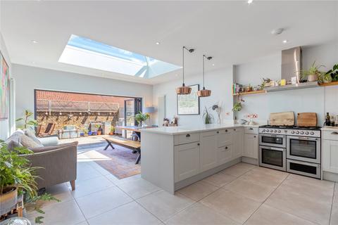 4 bedroom semi-detached house for sale, Tivoli Road, West Norwood, London, SE27