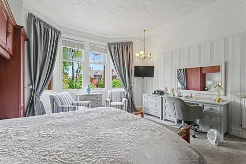 3 bedroom semi-detached house for sale, Mount Vernon Avenue, Coatbridge ML5