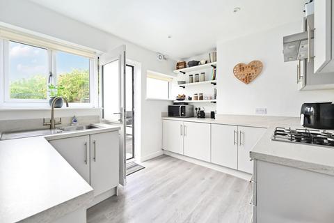 2 bedroom terraced house for sale, Morris Road, Farnborough, GU14