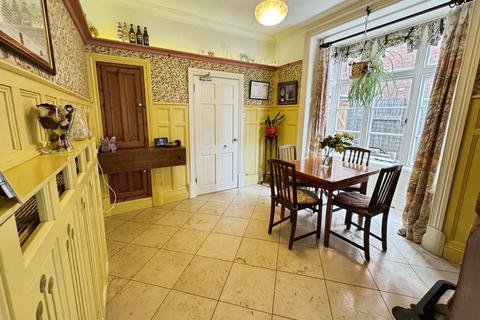 5 bedroom detached house for sale, Alexandra Road, Winshill, Burton-on-Trent, DE15
