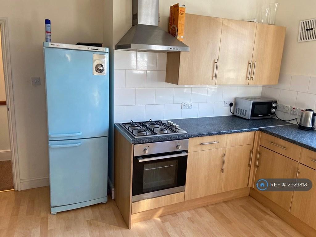 3 bedroom flat to rent
