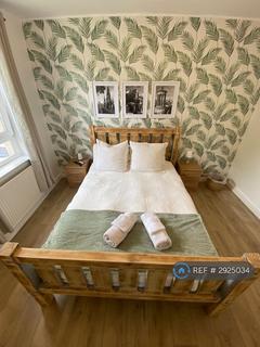 2 bedroom flat to rent, Stenhouse Avenue, Edinburgh, EH11