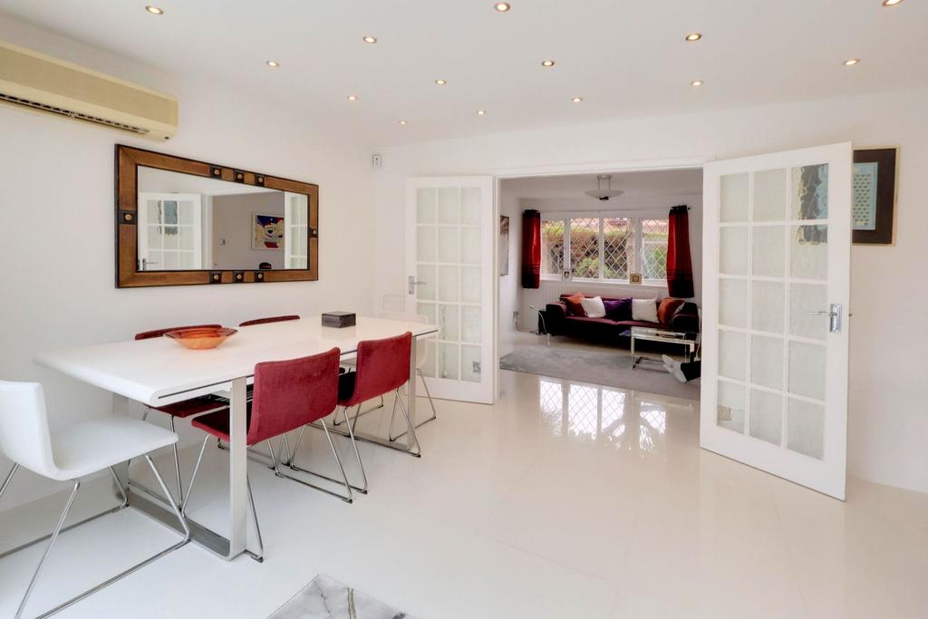 Open-plan living area, open plan living