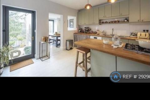 2 bedroom terraced house to rent, Riverside Road, St Albans, AL1
