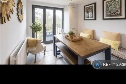 2 bedroom terraced house to rent, Riverside Road, St Albans, AL1