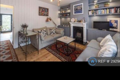 2 bedroom terraced house to rent, Riverside Road, St Albans, AL1
