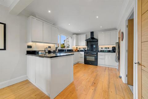 4 bedroom detached house for sale, Church View, Ardleigh