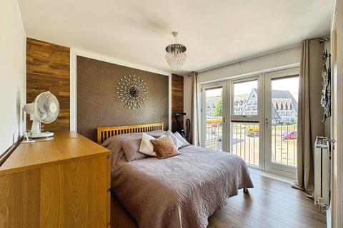 2 bedroom apartment for sale, London Road, Binfield, Bracknell