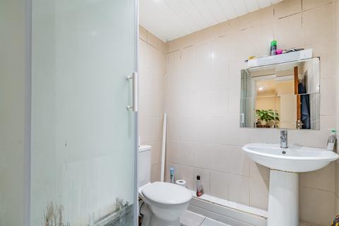 1 bedroom flat for sale, Clapham Road, London