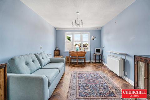 1 bedroom flat for sale, Westleigh Court, Wanstead