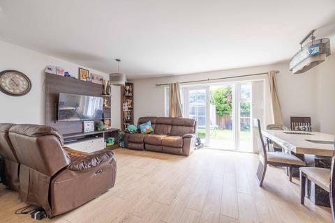 3 bedroom semi-detached house for sale, Colborne Close, Iver SL0