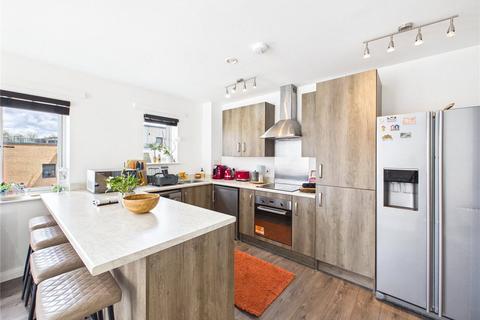 3 bedroom flat for sale, Thornbury Way, Walthamstow E17