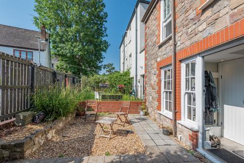 2 bedroom flat for sale, Bridge Street, Chepstow