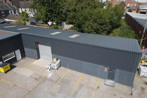 Industrial unit to rent, Scott Lidgett Rd Stoke On Trent ST6 4NQ
