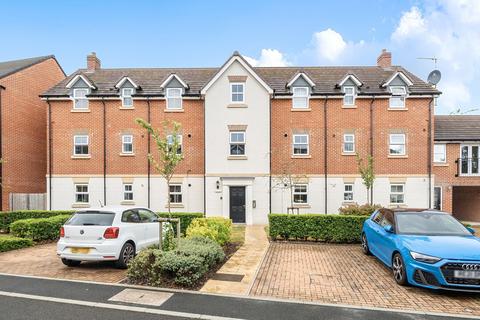 2 bedroom apartment for sale, Hutton Close, Newbury, Berkshire