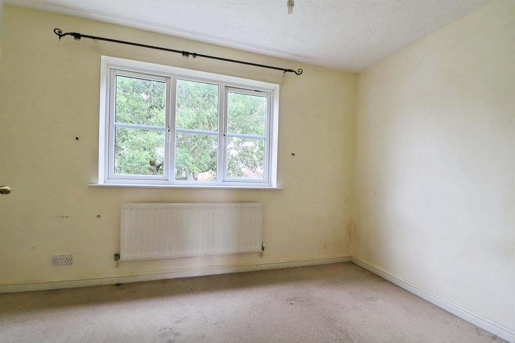 House in Cardiff, Trowbridge - View 4
