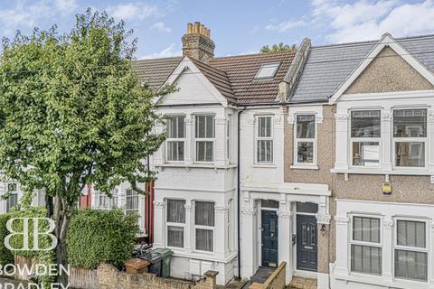 2 bedroom ground floor flat for sale, 8 Cromer Road, Leyton, E10