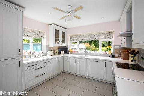 4 bedroom detached house for sale, Brook Lane, Plaxtol TN15