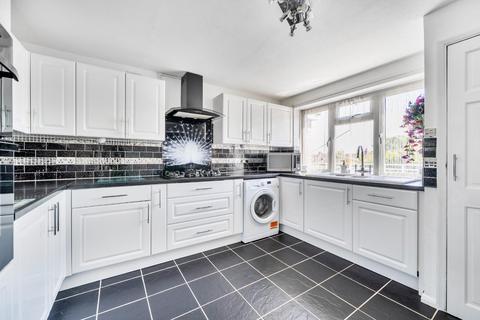 3 bedroom apartment for sale, Martins Square, Larkfield, Aylesford