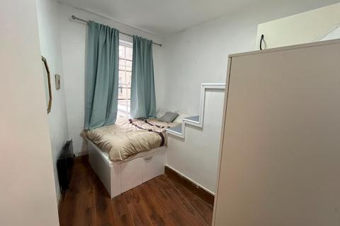 2 bedroom apartment to rent, Aldersgate Street, Barbican, London, EC1A