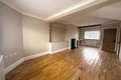 3 bedroom terraced house to rent, New Road, Stratton, Bude