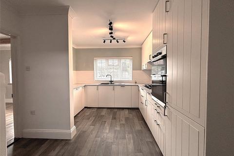 3 bedroom terraced house to rent, New Road, Stratton, Bude