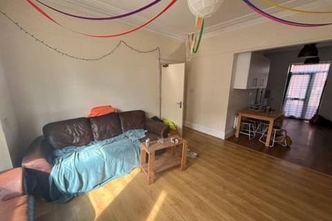 6 bedroom house share to rent, Manor Terrace