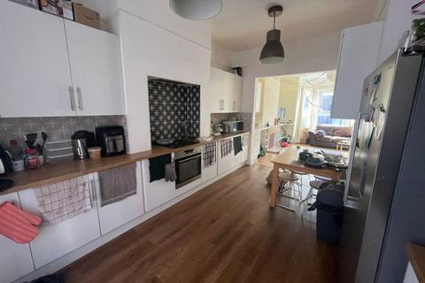 6 bedroom house share to rent, Manor Terrace