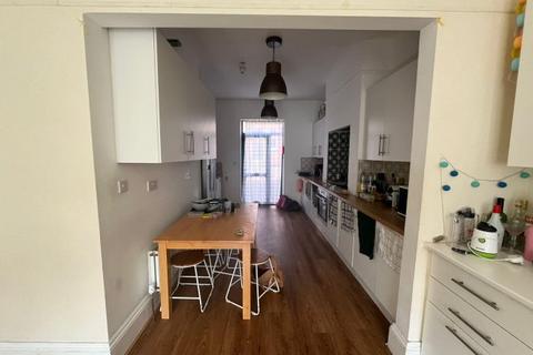 6 bedroom house share to rent, Manor Terrace